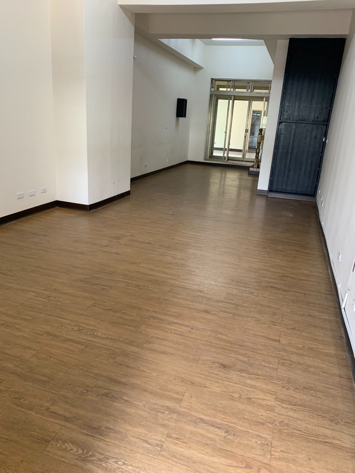 中心羅浮宮樓店