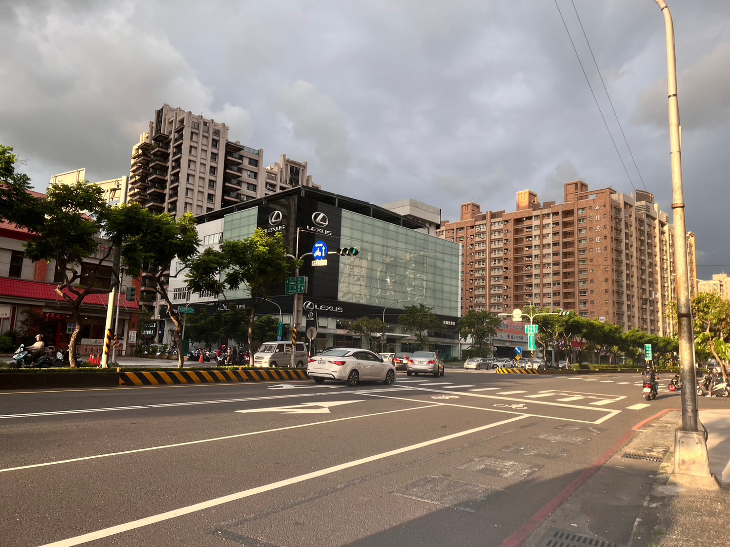 文山特區黃金地段金樓店