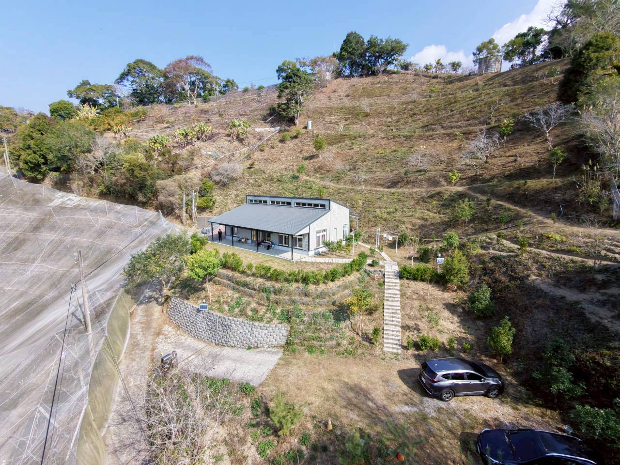 和平大雪山1060M高海拔合法鋼骨農舍+景觀農地